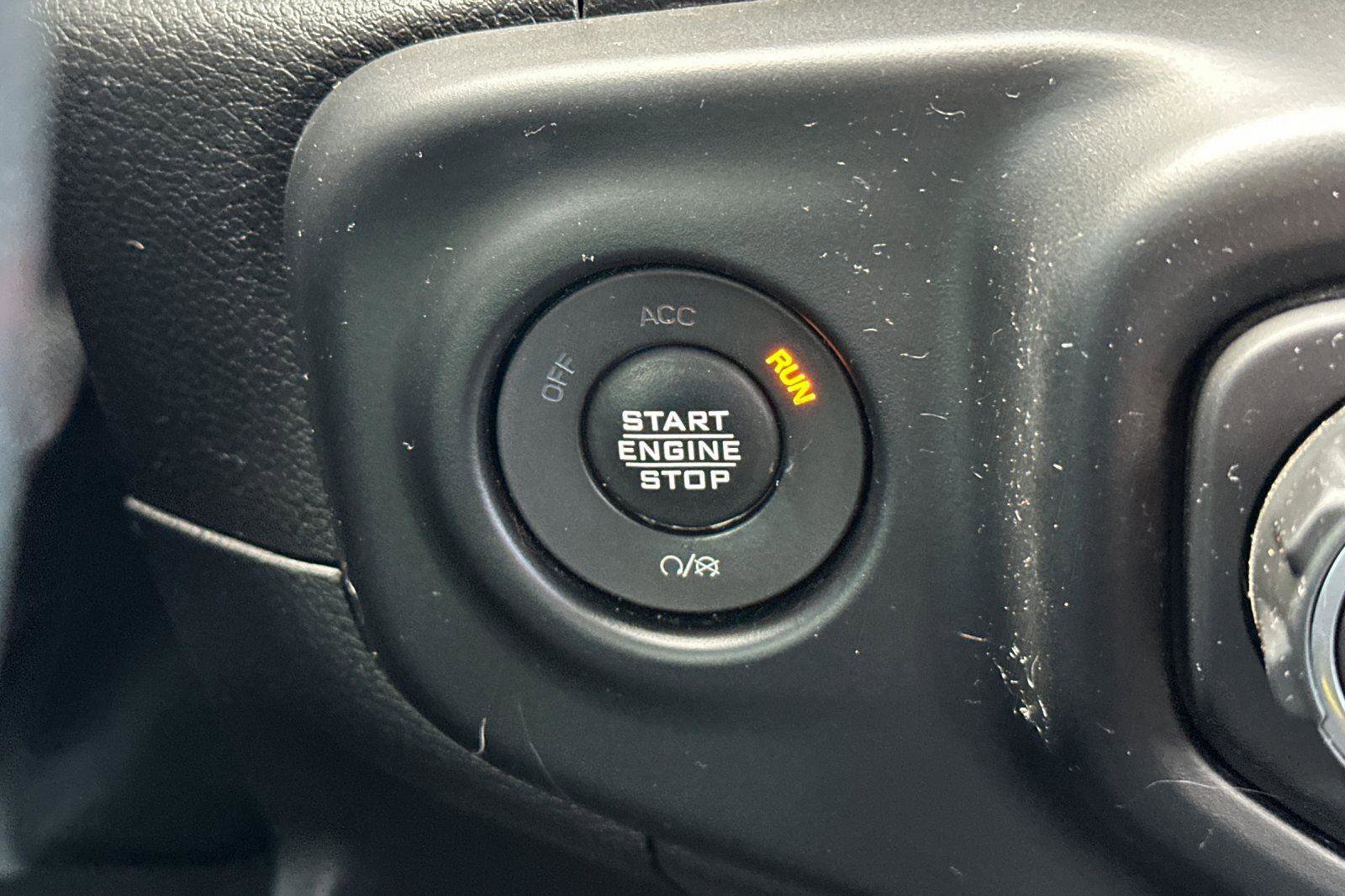 Used 2022 Jeep Wrangler Unlimited Sport image 24