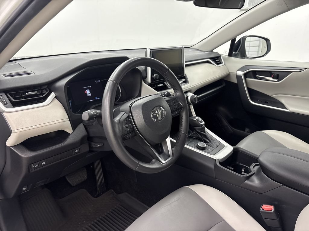 Used 2024 Toyota RAV4 XLE Premium AWD/4WD image 10