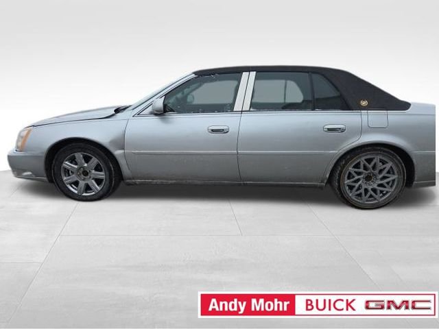 Used 2010 Cadillac DTS Premium w/ Driver Awareness Package image 12