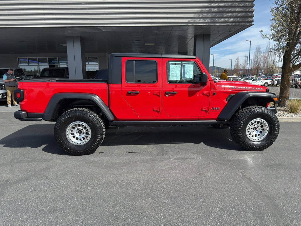 Used 2023 Jeep Gladiator Rubicon w/ Trailer Tow Package image 3