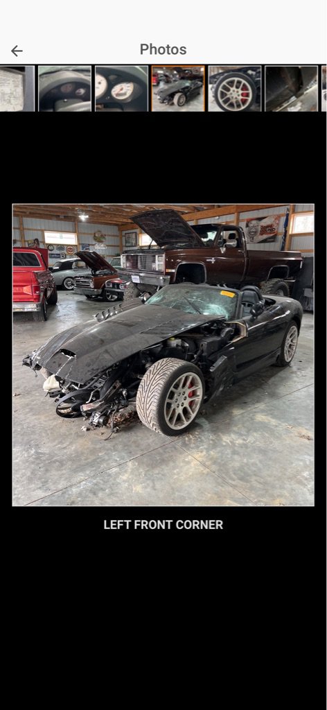 Used 2004 Dodge Viper SRT-10 RWD image 1