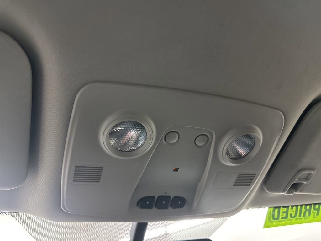 Used 2012 Chevrolet Traverse LT w/ All-Star Edition image 39