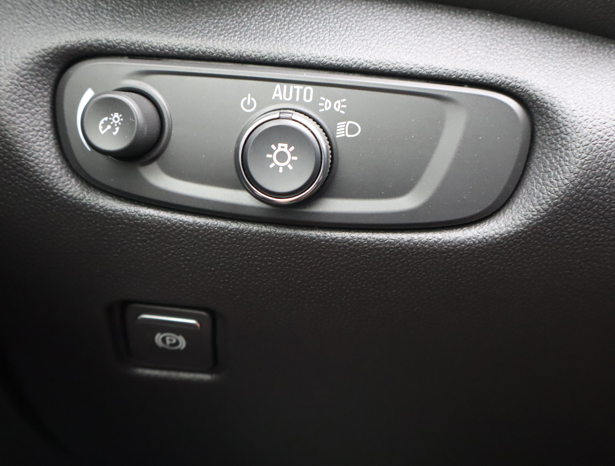 Certified 2026 Chevrolet Blazer LT w/ Convenience Package image 21