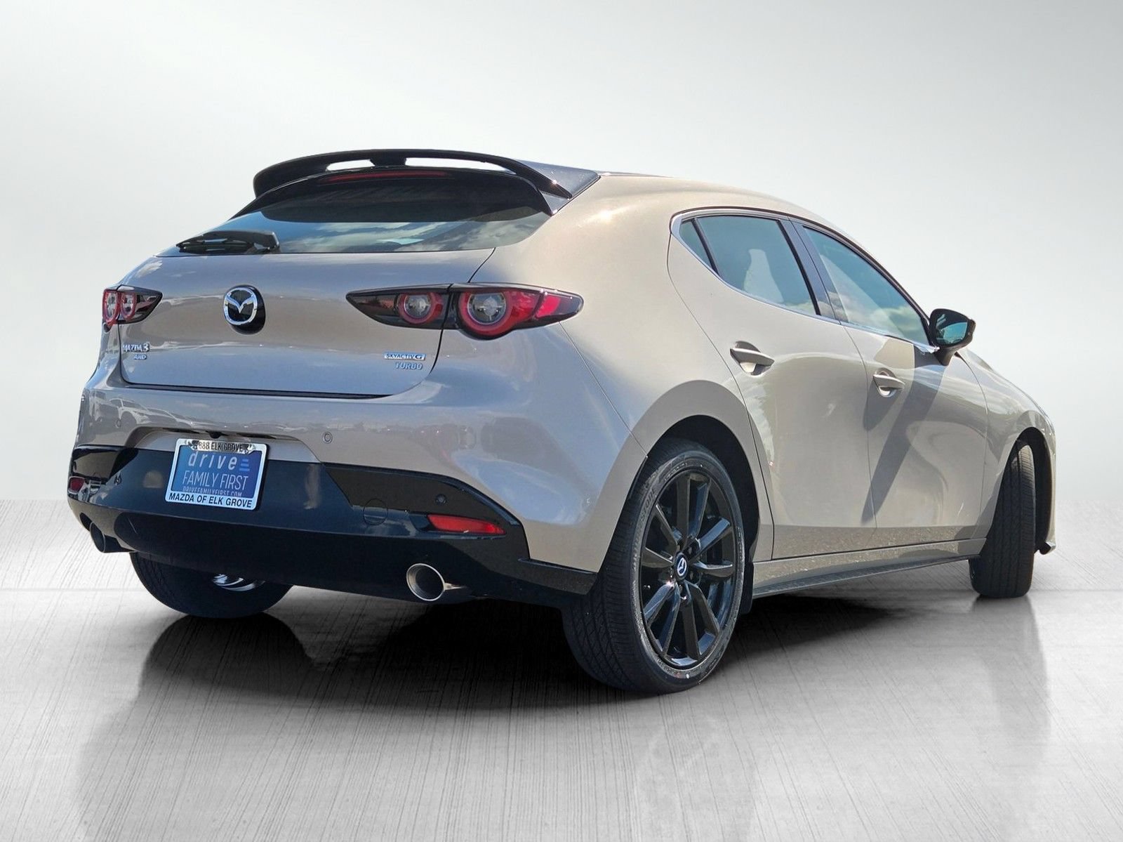 New 2026 MAZDA MAZDA3 Hatchback w/ Appearance Package AWD/4WD image 4