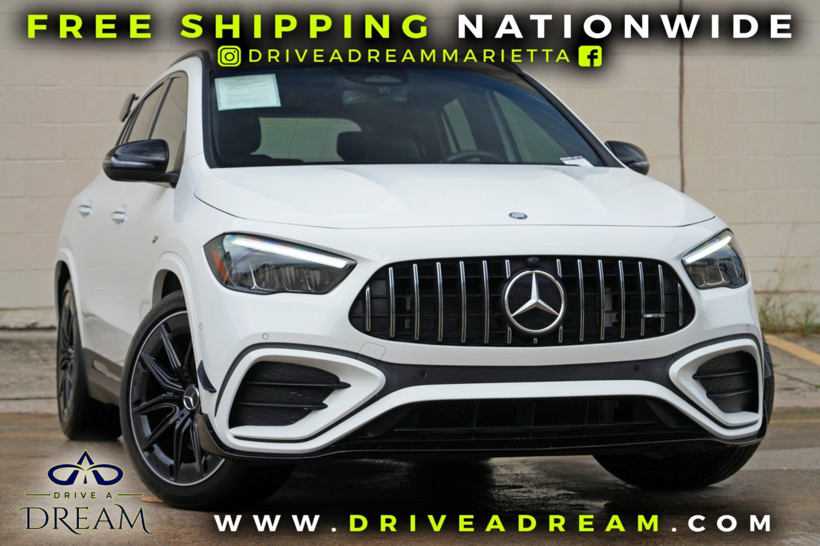 Used 2025 Mercedes-Benz GLA 35 AMG 4MATIC w/ AMG Aerodynamics Package image 2