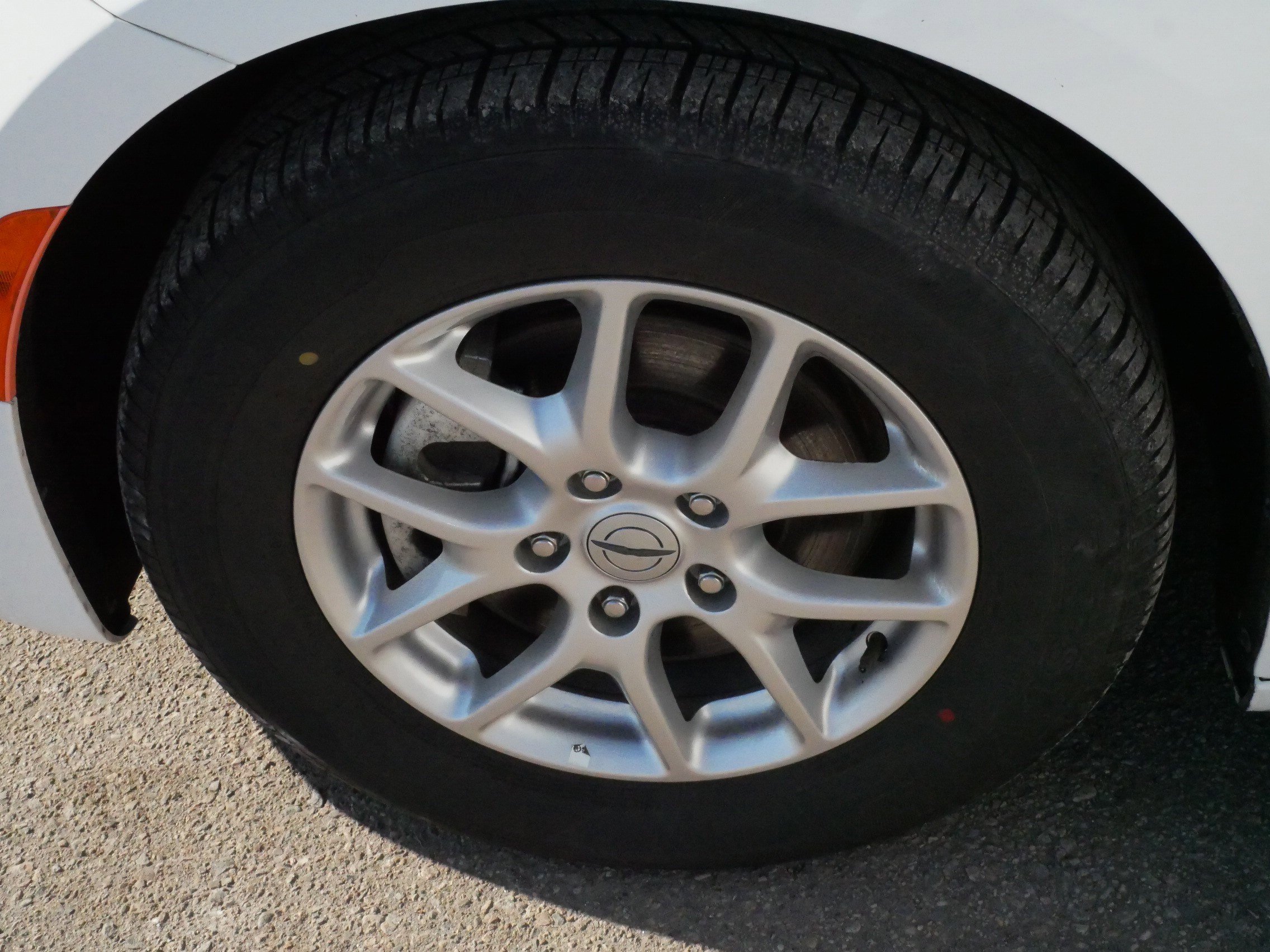 Used 2024 Chrysler Pacifica Touring-L FWD image 15