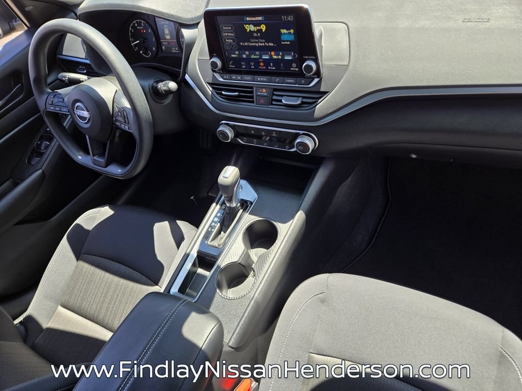 Used 2025 Nissan Altima 2.5 S FWD image 16