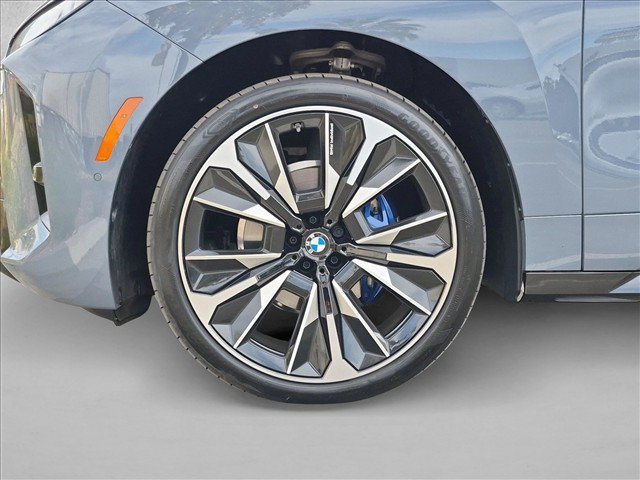 Used 2026 BMW iX xDrive60 w/ M Sport Package AWD/4WD image 25