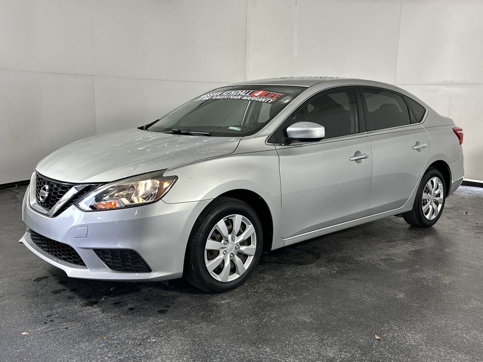 Used 2017 Nissan Sentra SV image 4