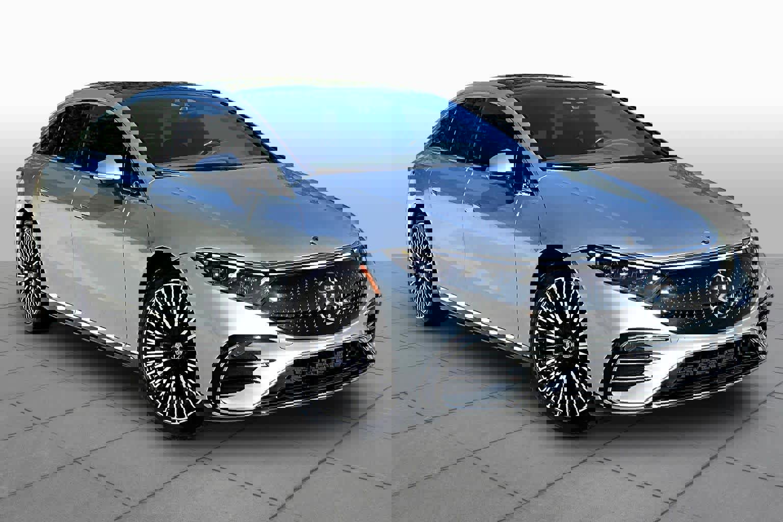 Used 2023 Mercedes-Benz EQS 580 4MATIC Sedan image 2