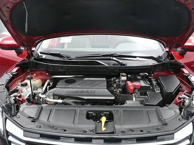 Used 2025 Nissan Rogue SV AWD/4WD image 14