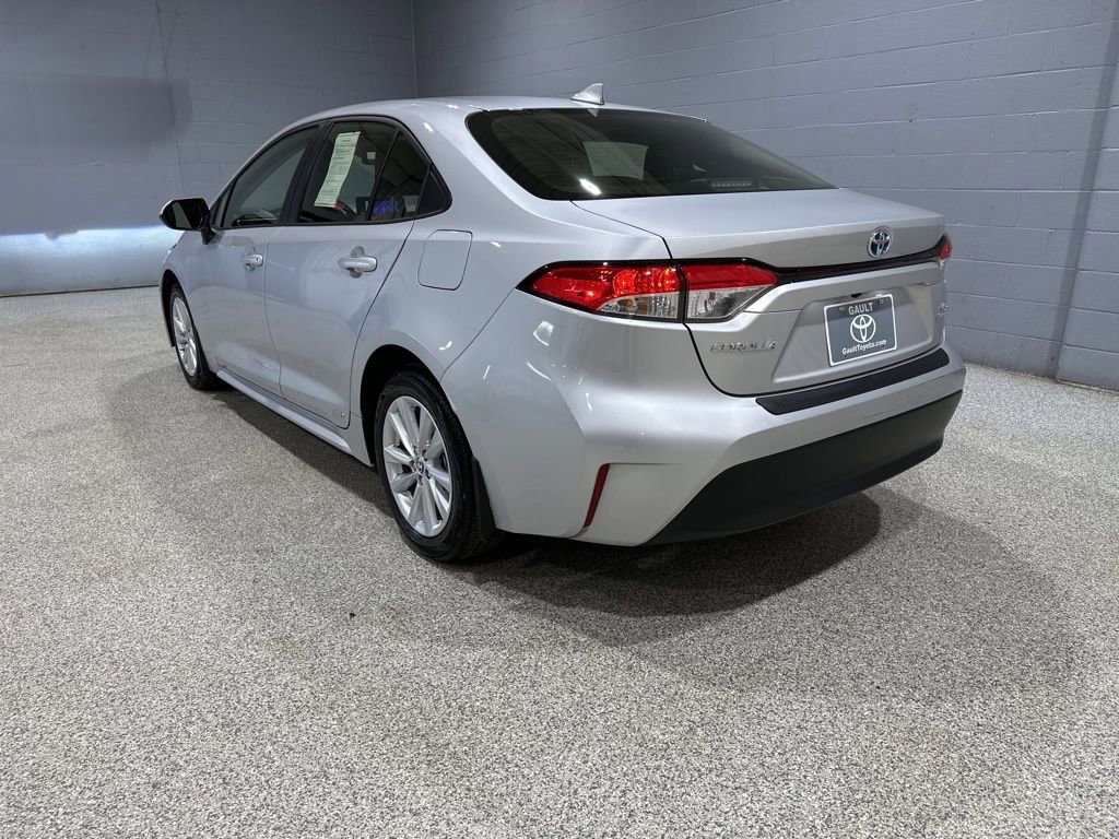 Used 2023 Toyota Corolla LE w/ LE Premium Package AWD/4WD image 6