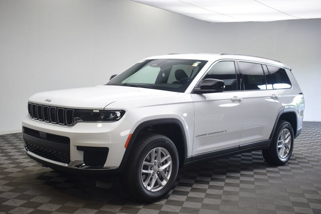 New 2026 Jeep Grand Cherokee L Laredo AWD/4WD image 13