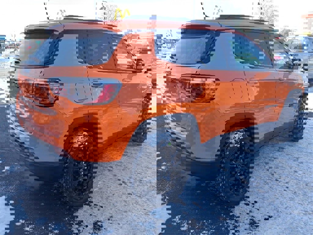 New 2026 Jeep Compass Latitude image 3