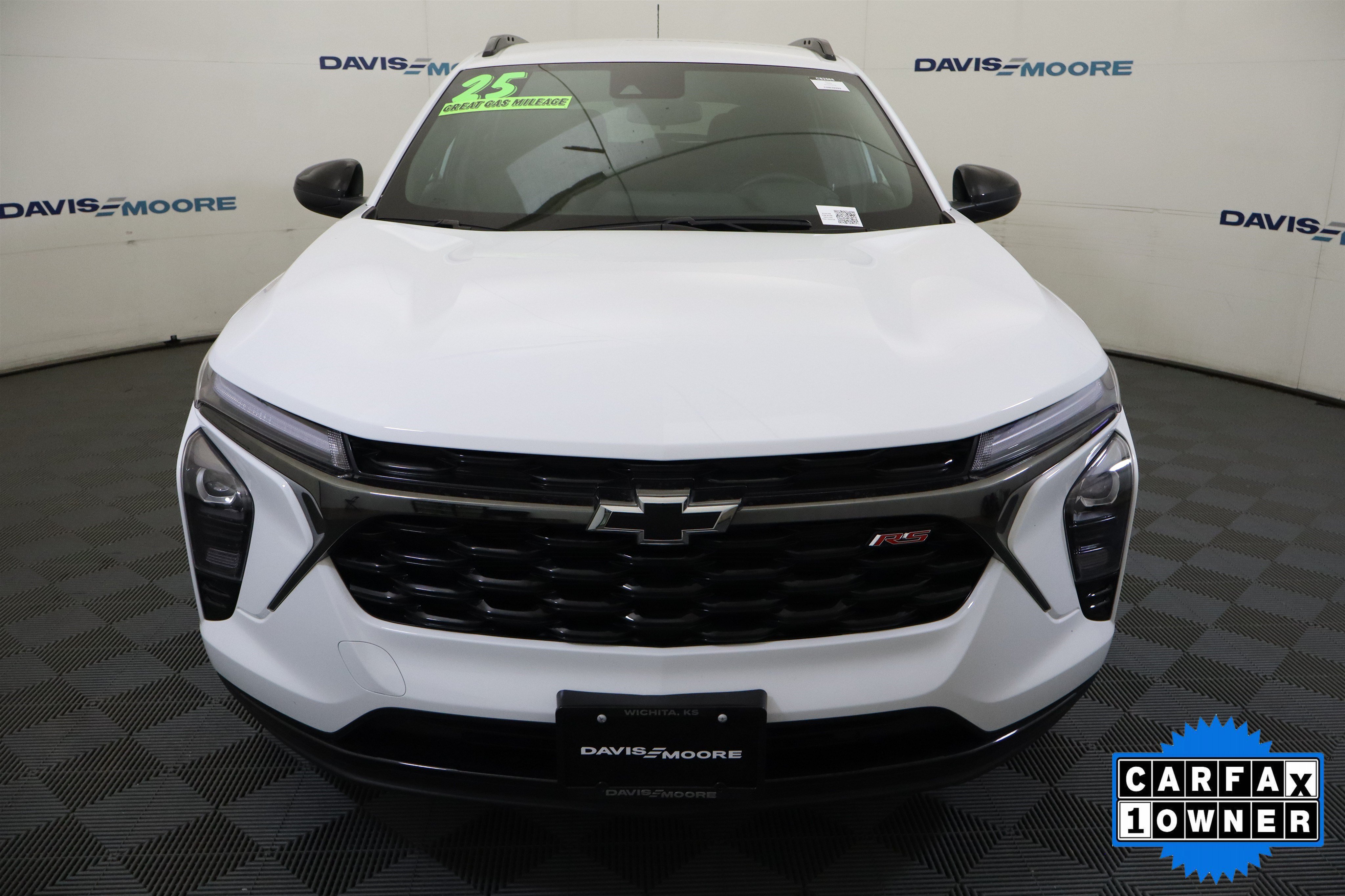 Used 2025 Chevrolet Trax RS w/ Driver Confidence Package FWD image 14