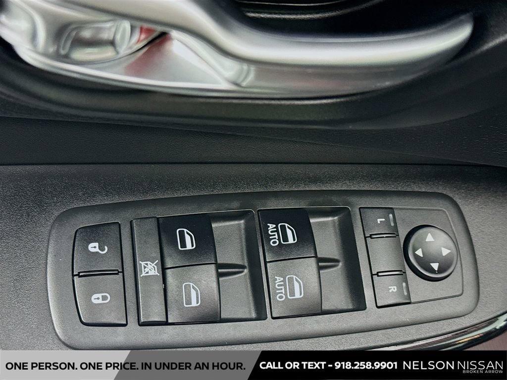 Used 2019 Jeep Cherokee Latitude Plus image 17