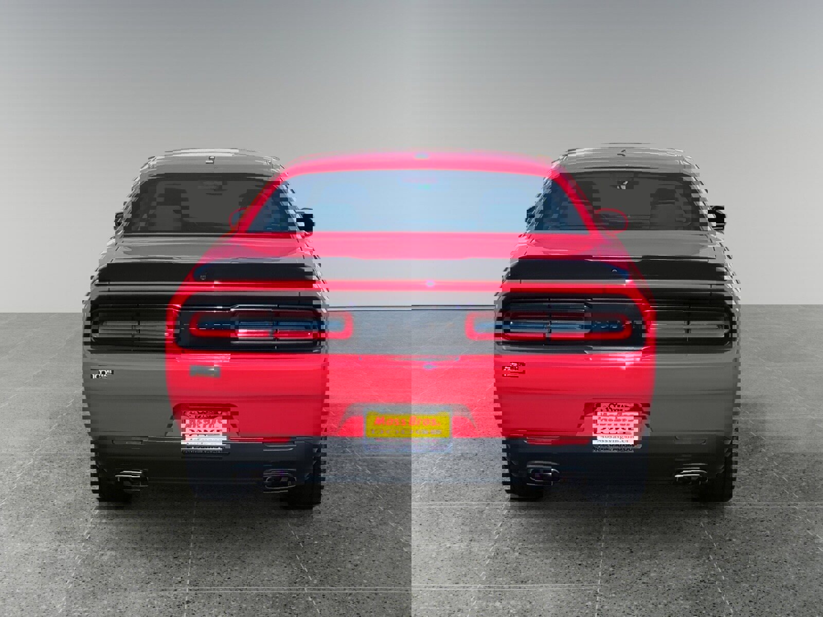 Used 2022 Dodge Challenger SXT w/ Blacktop Package image 4