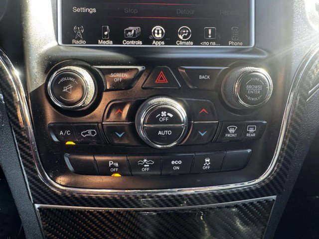 Used 2015 Jeep Grand Cherokee SRT image 31