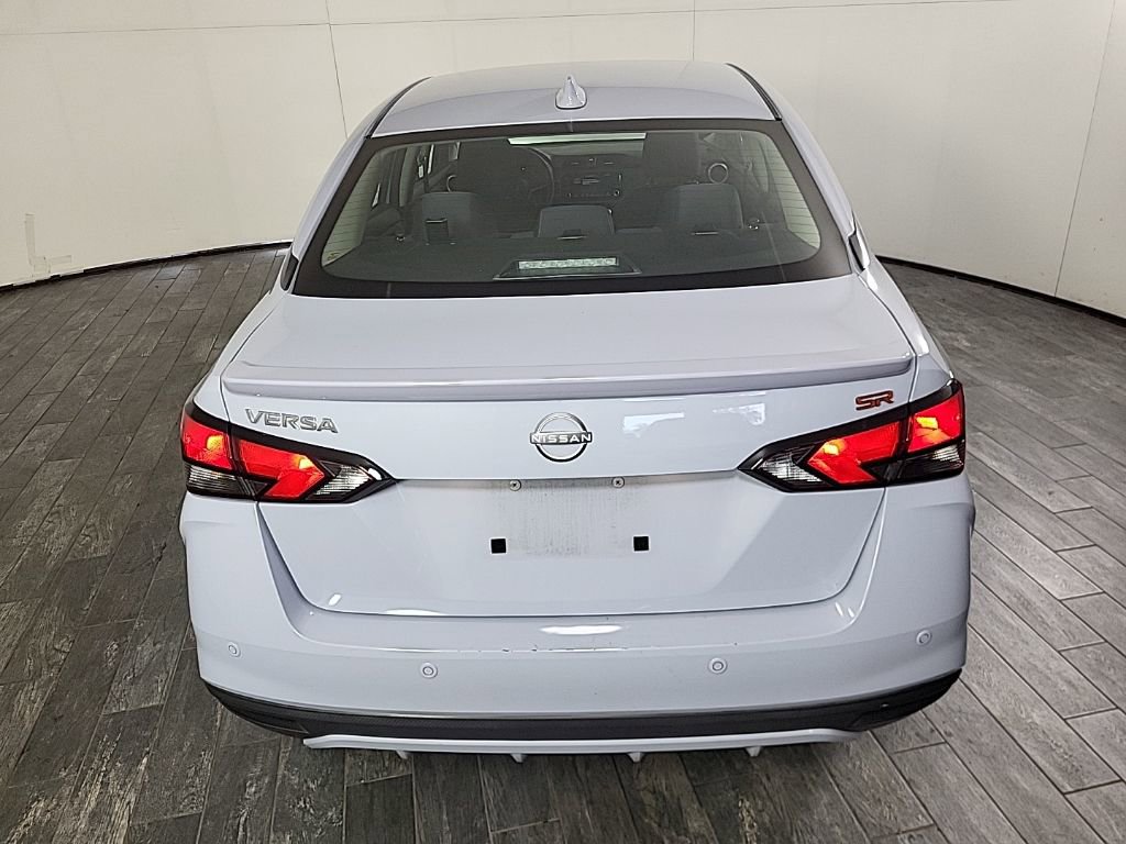 Used 2024 Nissan Versa SR image 7