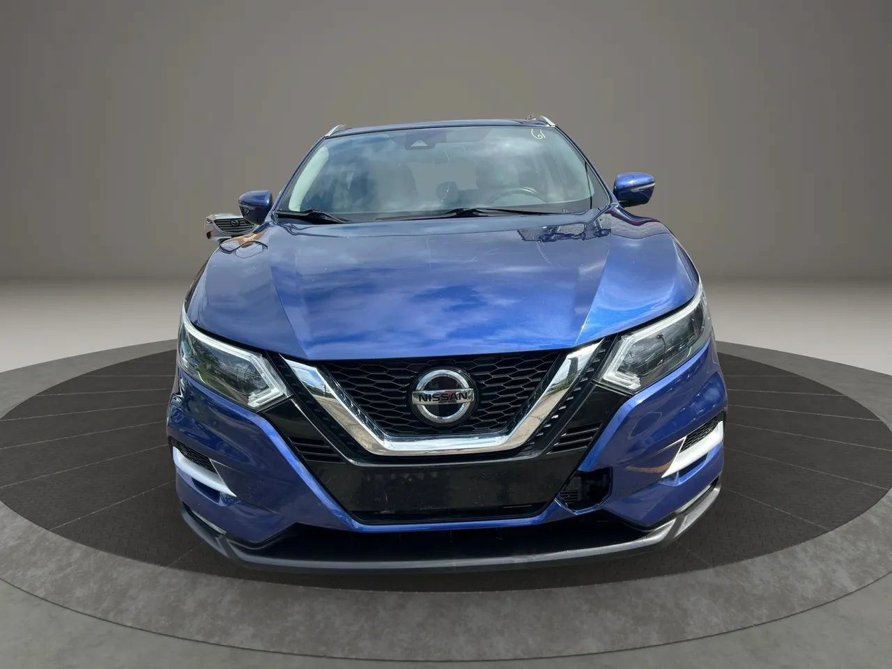 Used 2022 Nissan Rogue Sport SL w/ Premium Package AWD/4WD image 2