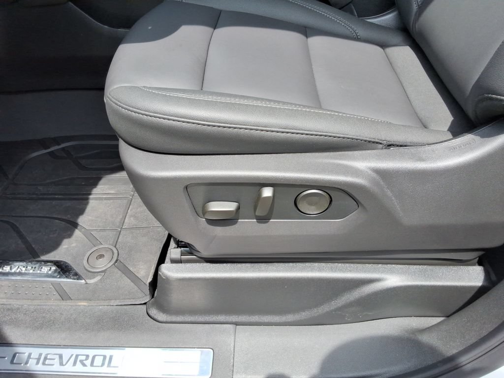 Used 2026 Chevrolet Tahoe Z71 w/ Comfort Package AWD/4WD image 26