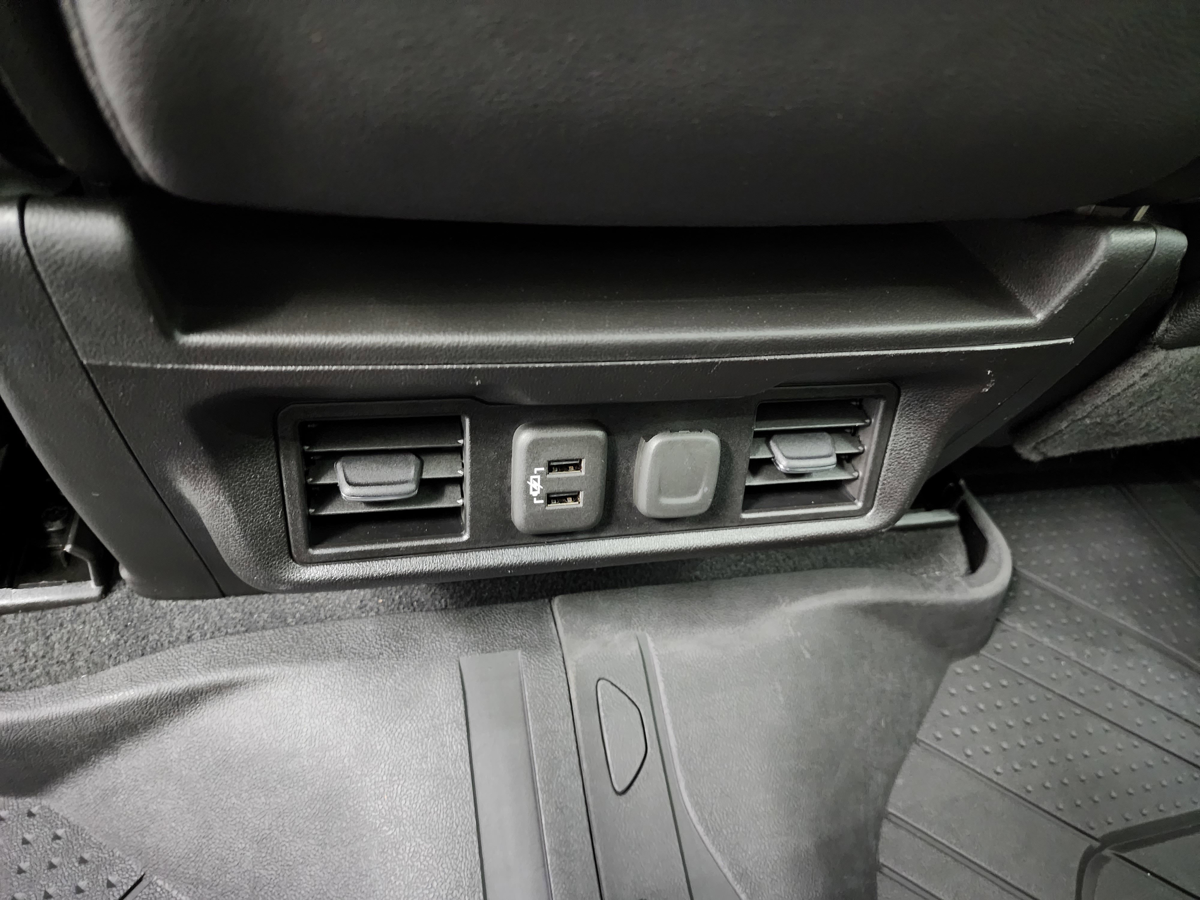 Used 2022 Chevrolet Silverado 2500 LTZ w/ Safety Package image 36