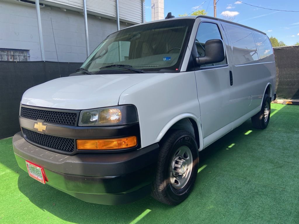 Used 2021 Chevrolet Express 2500 w/ Driver Convenience Package RWD image 10