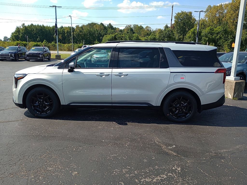 New 2026 Kia Carnival SX w/ SX Dark Edition Package image 4