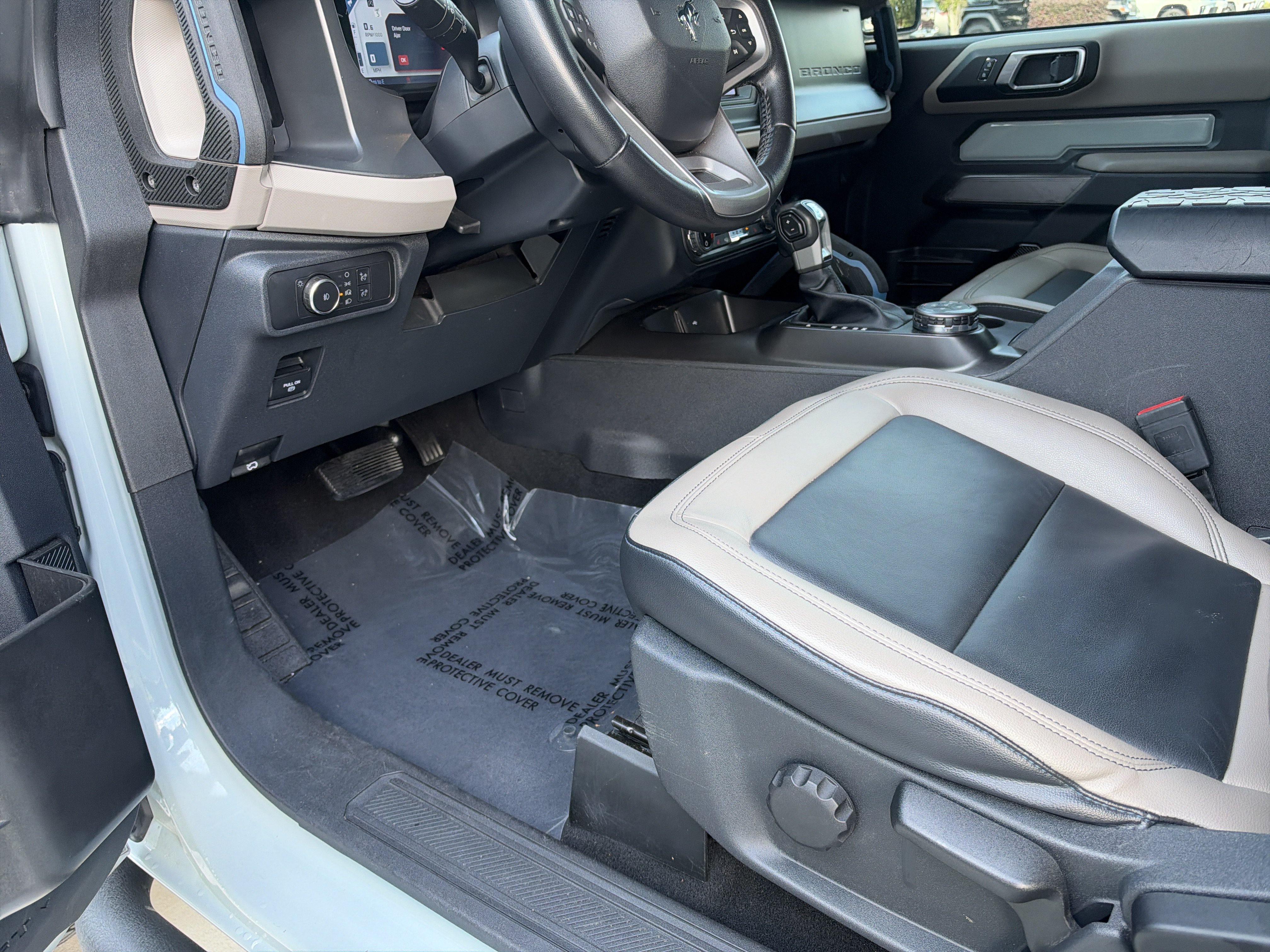 Used 2022 Ford Bronco Wildtrak AWD/4WD image 16