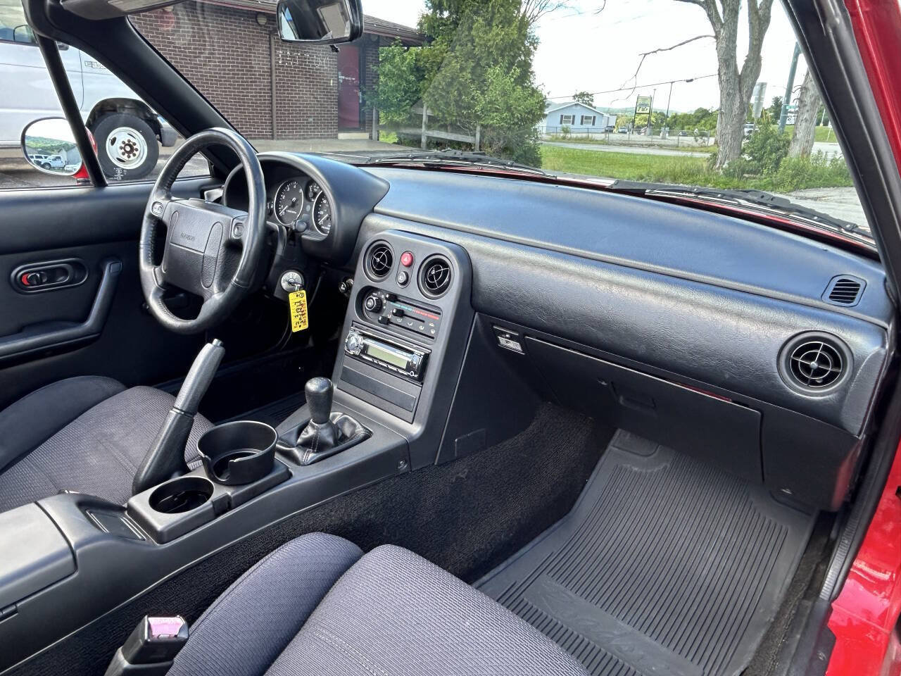 Used 1991 MAZDA MX-5 Miata RWD image 31