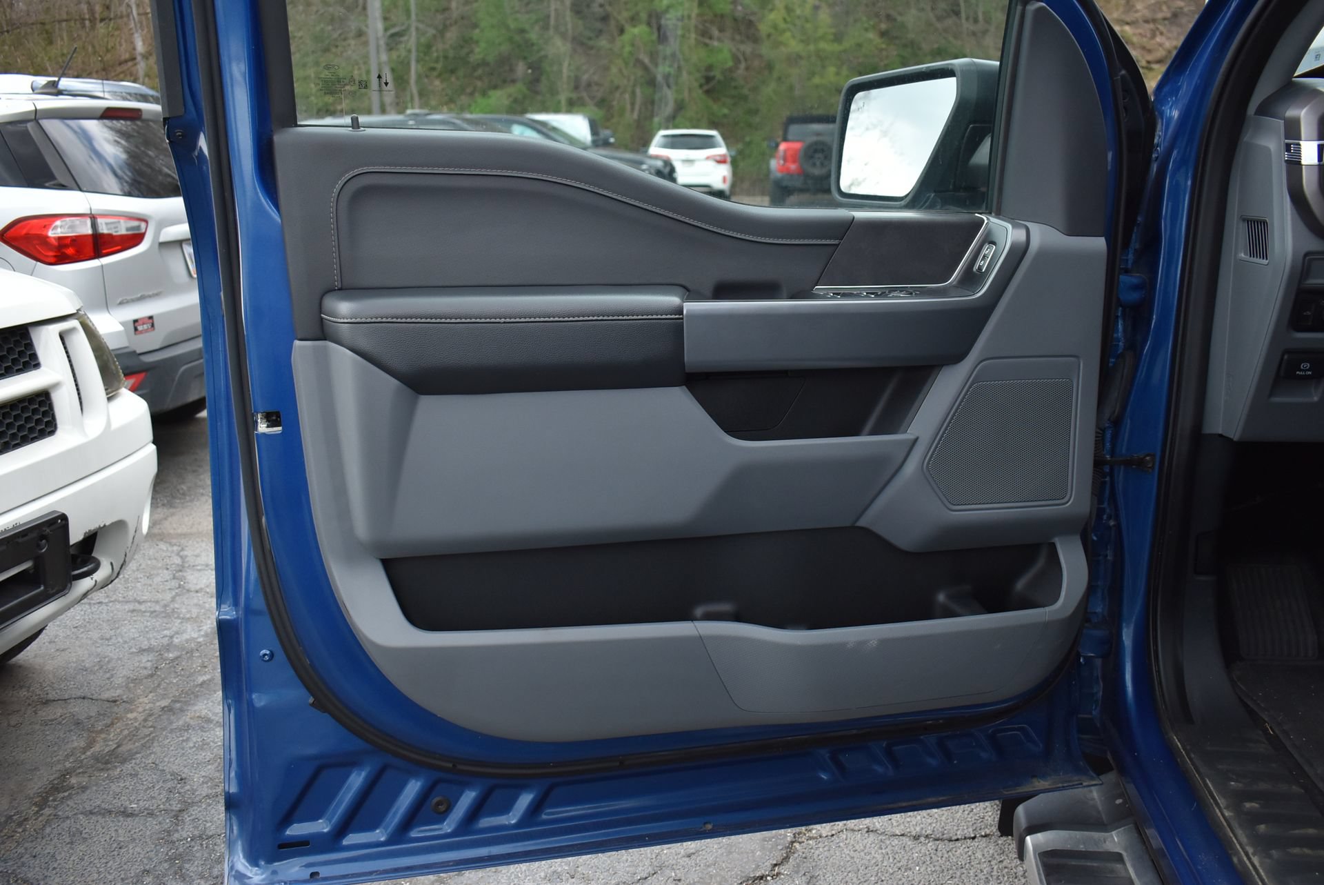 Used 2024 Ford F150 XLT AWD/4WD image 11