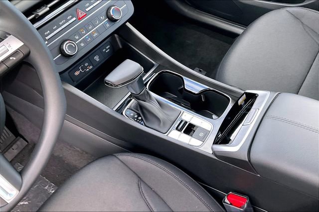 Used 2025 Hyundai Tucson SE image 8