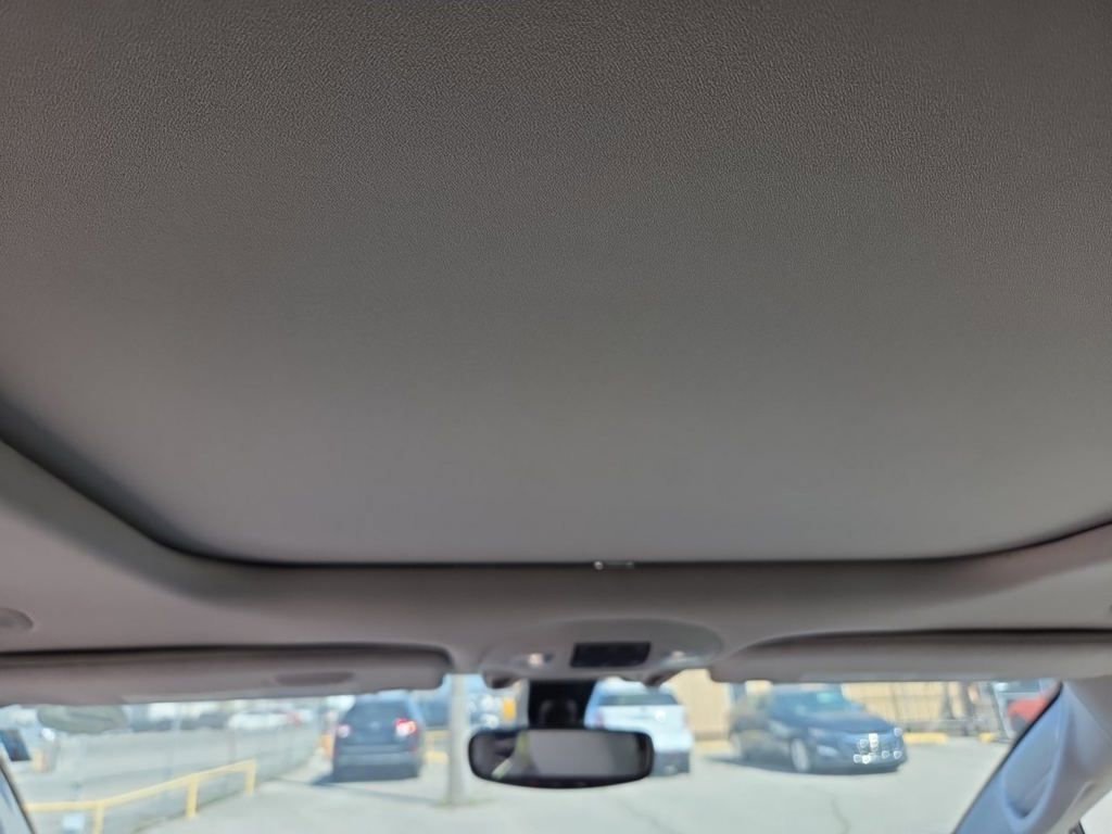 Used 2020 Chrysler Pacifica Limited image 5