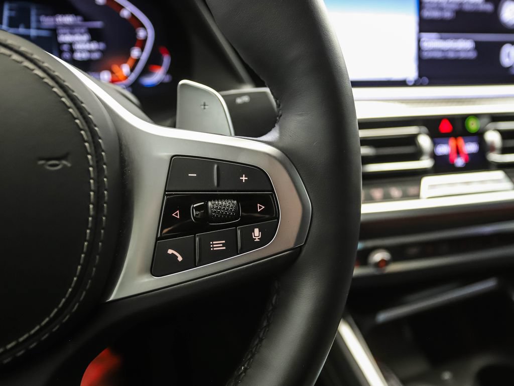 Used 2022 BMW X6 M50i w/ Premium Package AWD/4WD image 13
