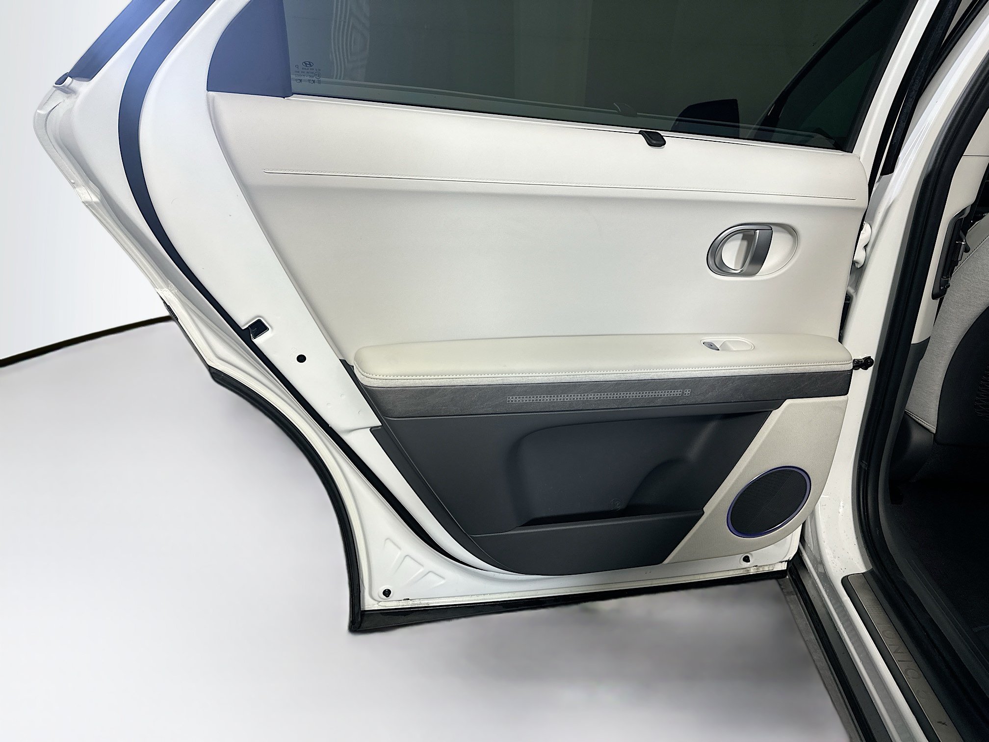 Used 2024 Hyundai Ioniq 5 Limited RWD image 28