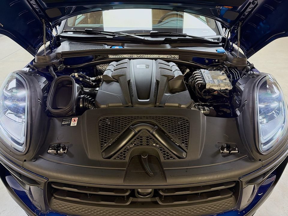 New 2026 Porsche Macan S AWD/4WD image 32