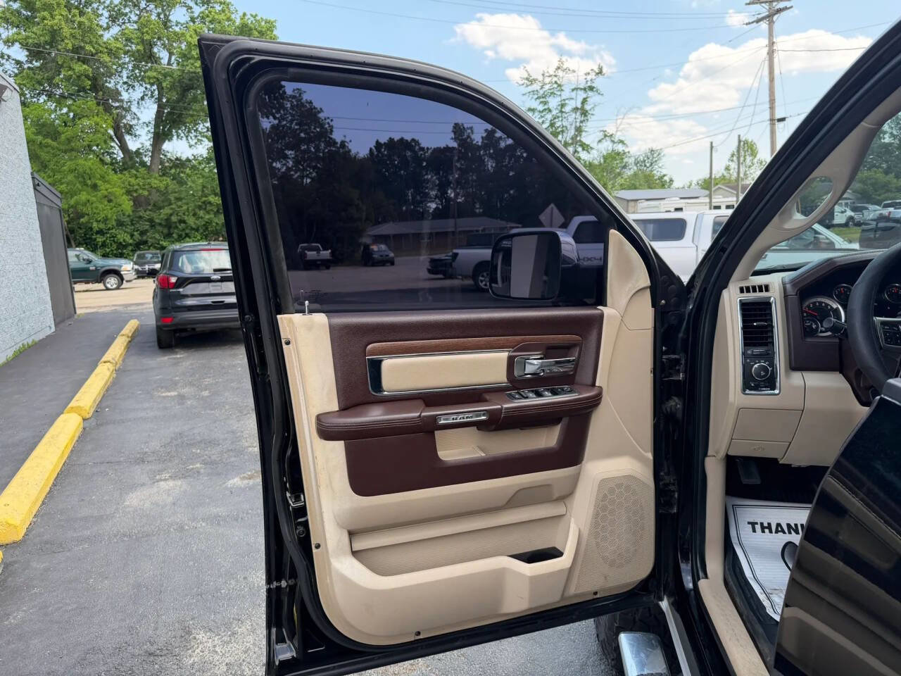 Used 2015 RAM 3500 Laramie AWD/4WD image 13