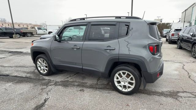 Used 2020 Jeep Renegade Latitude w/ Cold Weather Group AWD/4WD image 6