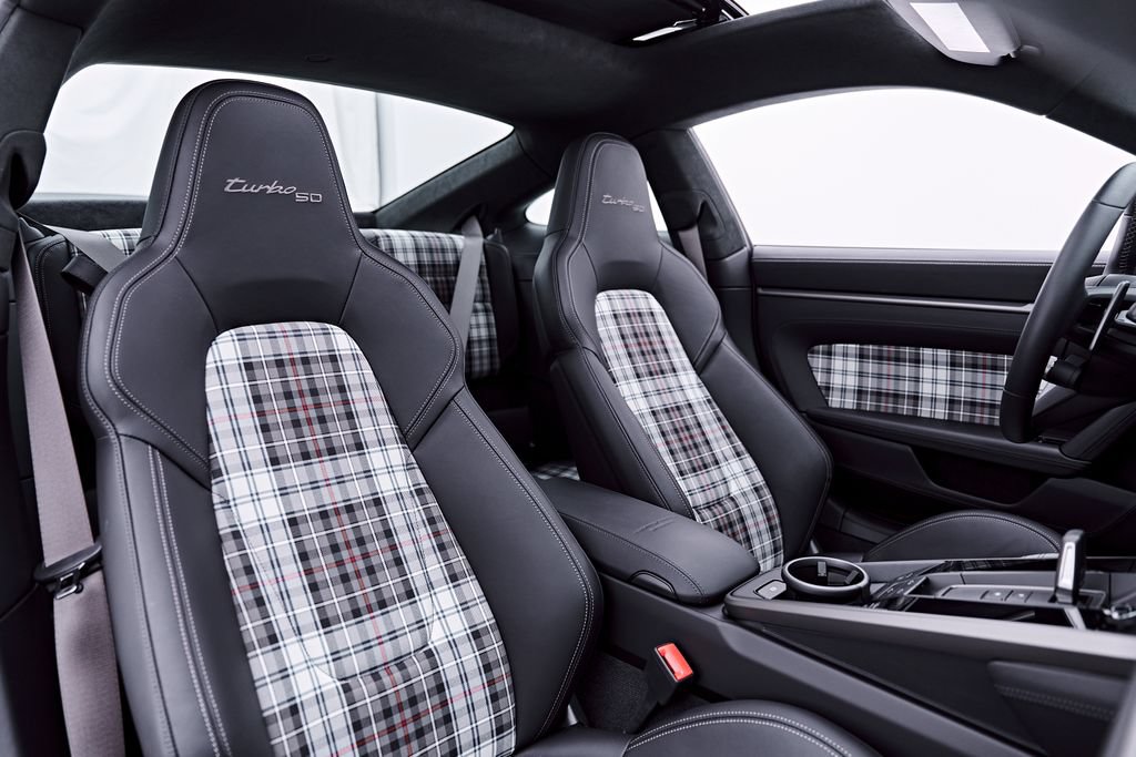 Used 2025 Porsche 911 Turbo S AWD/4WD image 47