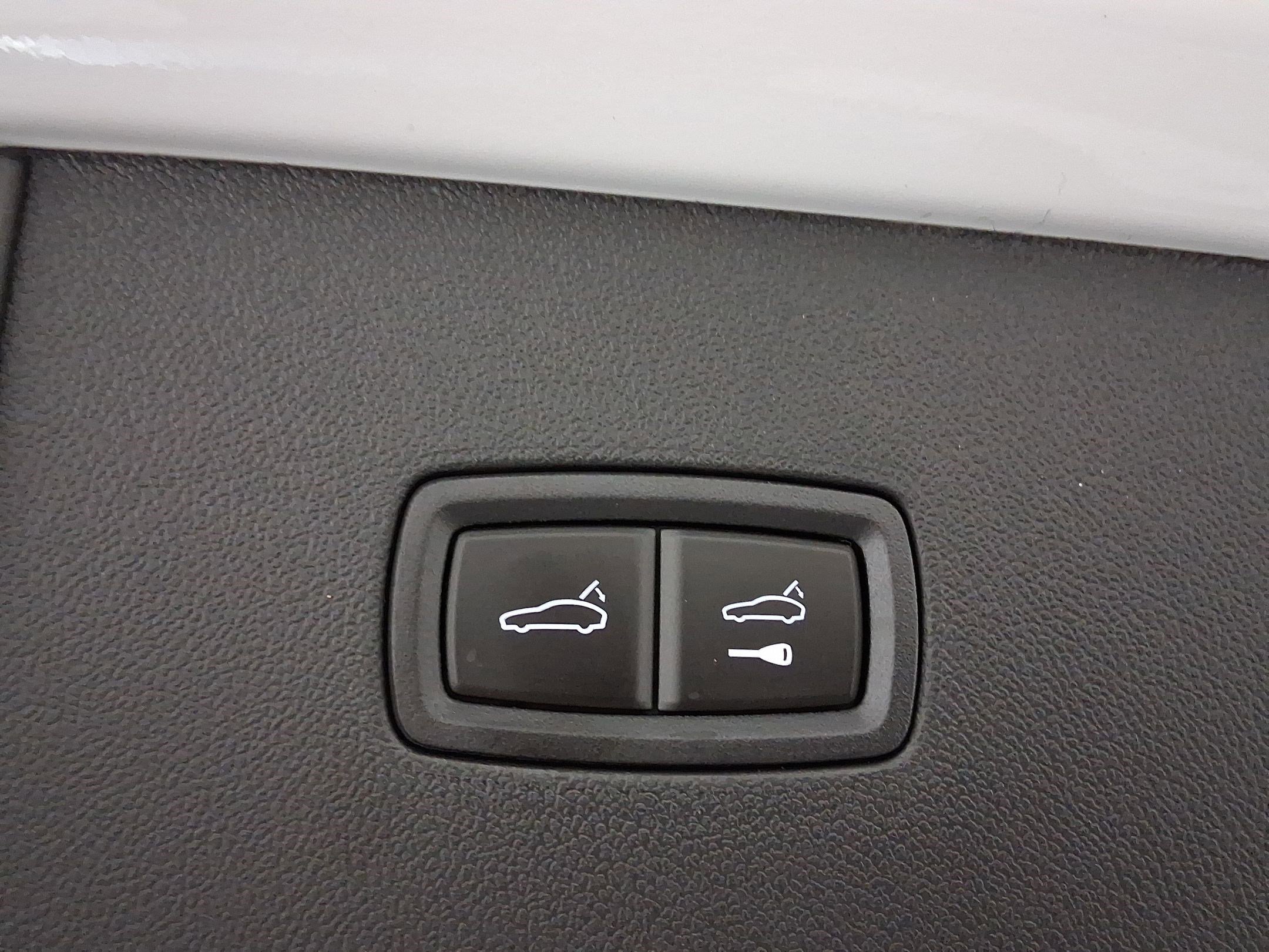 Used 2026 Porsche Cayenne E-Hybrid Coupe AWD/4WD image 35