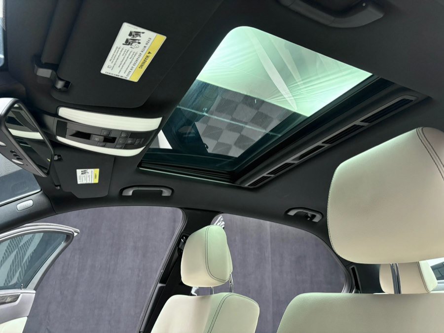 Used 2014 Mercedes-Benz E 350 4MATIC Sedan w/ Premium 1 Package image 36