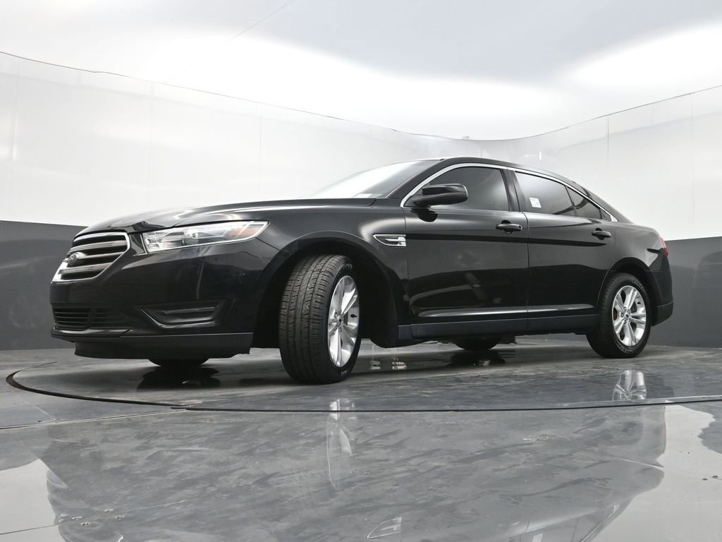 Used 2018 Ford Taurus SEL image 22