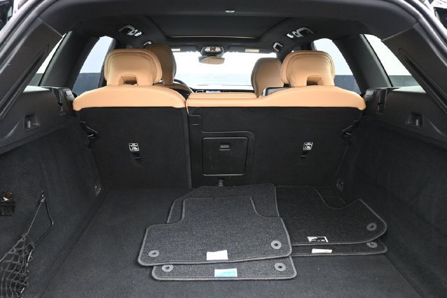 Used 2023 Volvo XC60 B6 Ultimate w/ Climate Package AWD/4WD image 31