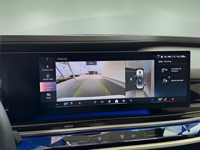 Certified 2024 BMW 740i image 26