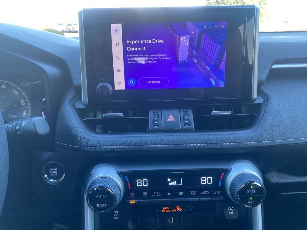 Used 2023 Toyota RAV4 XLE Premium image 23