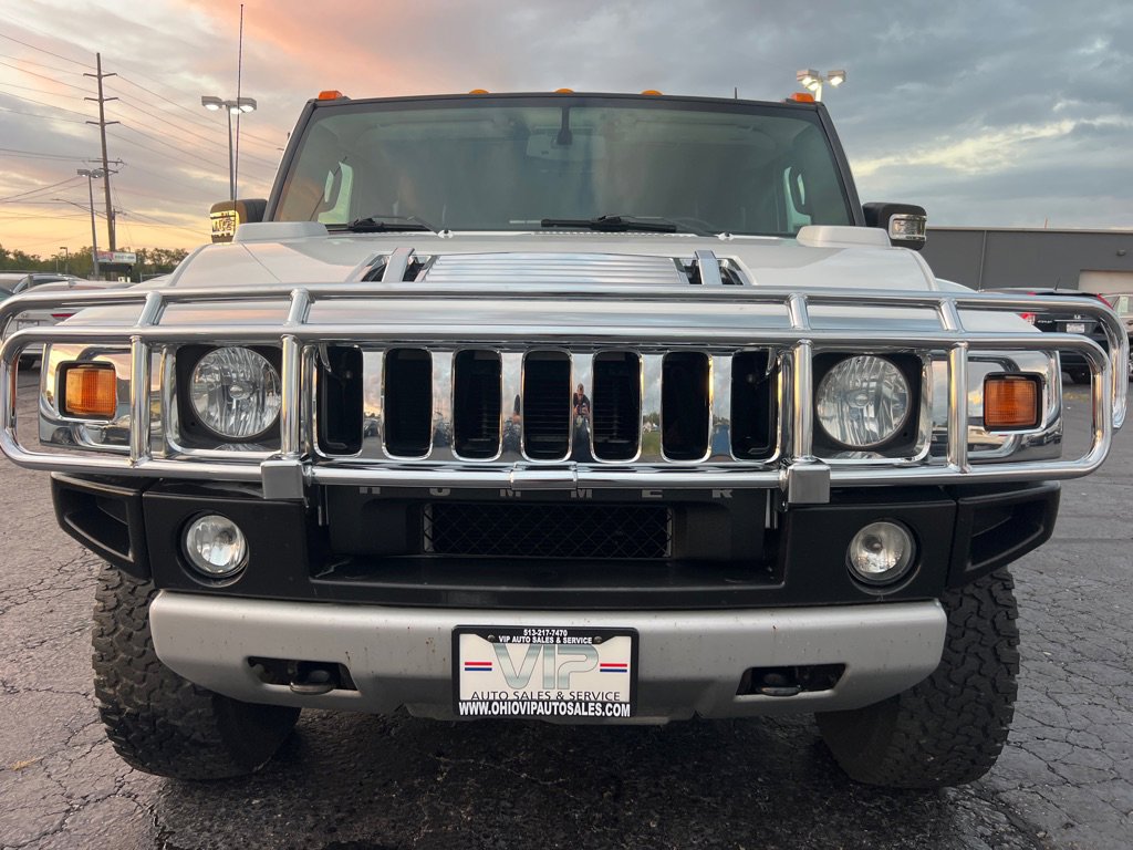 Used 2009 HUMMER H2 image 2