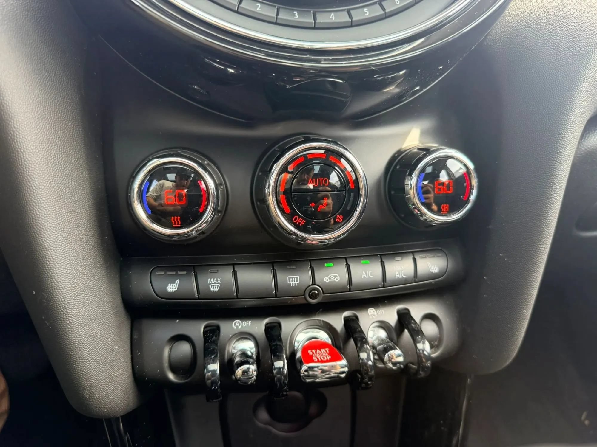 Used 2019 MINI Cooper 4-Door Hardtop FWD image 21