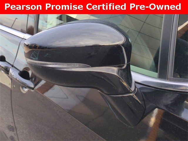 Used 2024 Chrysler Pacifica Touring-L image 12