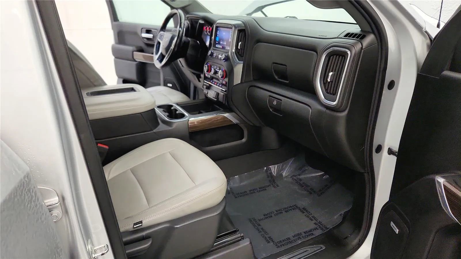 Used 2019 Chevrolet Silverado 1500 RST w/ All-Star Edition image 34