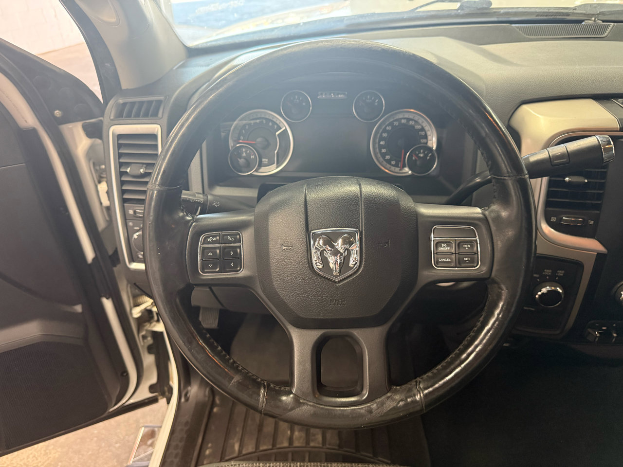 Used 2016 RAM 2500 Outdoorsman image 15